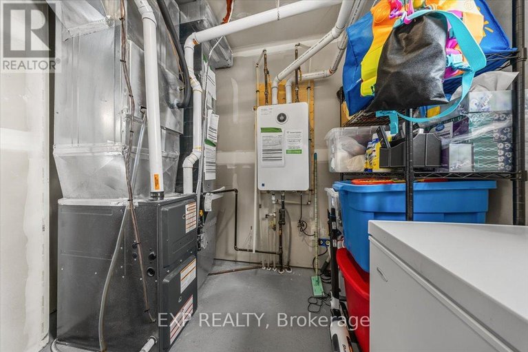 29565531/704-lapland-private/emerald-meadowstrailwest/ottawa/ontario/K2V0S4_29