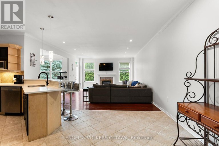 28533068/271-berrigan-drive/longfields/ottawa/ontario/K2J5C3_4