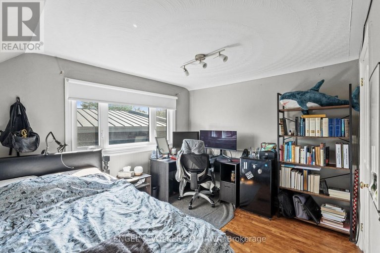 29526299/1372-ridgedale-street/emerald-woodssawmill-creek/ottawa/ontario/K1T1C5_24