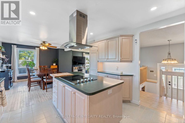 28896126/2217-lapointe-street/clarencerockland-twp/clarence-rockland/ontario/K0A1E0_25