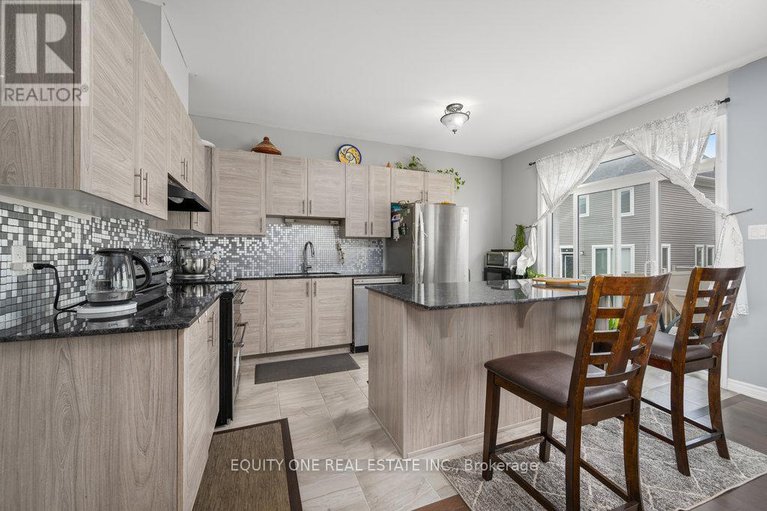 28360694/339-lamarche-avenue/orleans-village/ottawa/ontario/K1W0M9_16