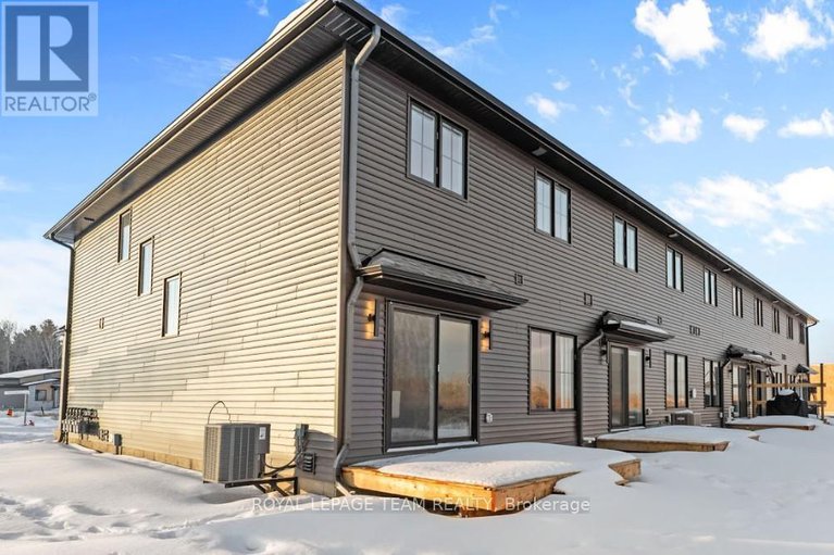 29425293/734-tailslide-private/huntley-ward-south-east/ottawa/ontario/K0A1L0_40