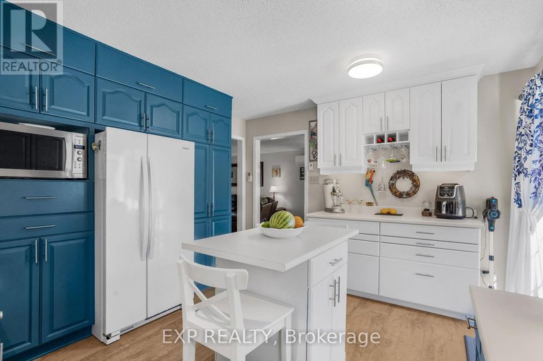 29094495/1887-canaan-road/clarencerockland-twp/clarence-rockland/ontario/K4K1K9_11