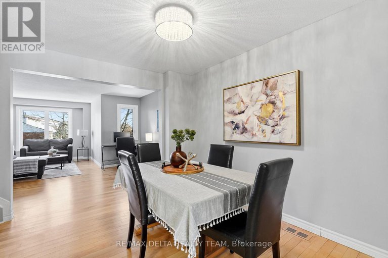 29382325/198-provender-avenue/cfb-rockcliffe-and-area/ottawa/ontario/K1K4N7_12