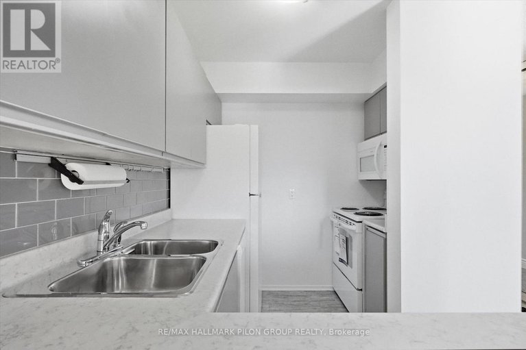 29575080/206-316-savard-avenue/vanier/ottawa/ontario/K1L7S2_8