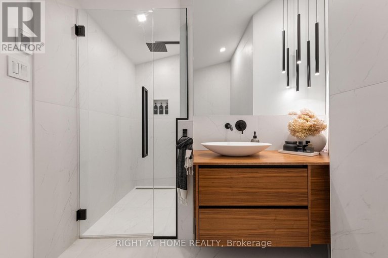 28464176/2120-du-chateau-avenue/town-of-rockland/clarence-rockland/ontario/K4K1J3_13