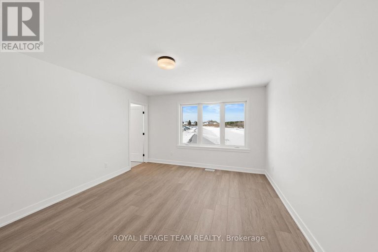 29368968/1064-moore-street/brockville/brockville/ontario/K6V0H2_27