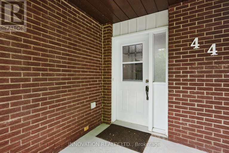 28396944/44-alberni-street/on-the-green/ottawa/ontario/K2J2M6_2