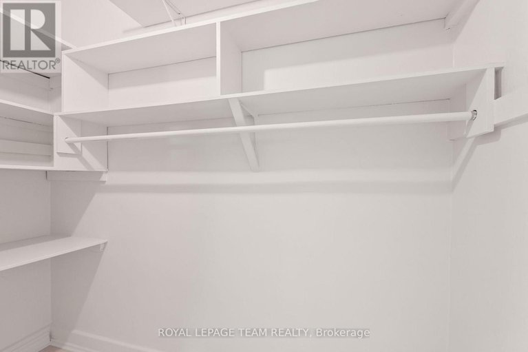 29187771/5584-manotick-main-street/manotick-village-manotick-estates/ottawa/ontario/K4M1A4_25