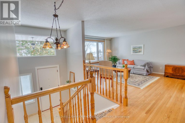 29414464/1858-sharel-drive/urbandale-acres/ottawa/ontario/K1H6W4_4