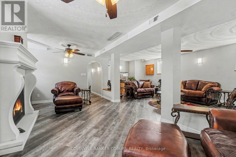 29376063/6167-burritts-rapids-road/north-grenville-twp-kemptville-south/north-grenville/ontario/K0G1N0_30