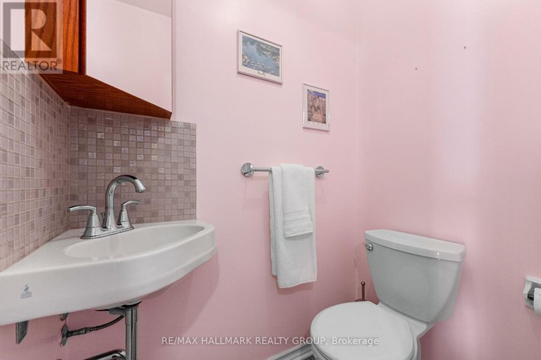 28818495/26-c-arnold-drive/arbeatha-park/ottawa/ontario/K2H6V9_14