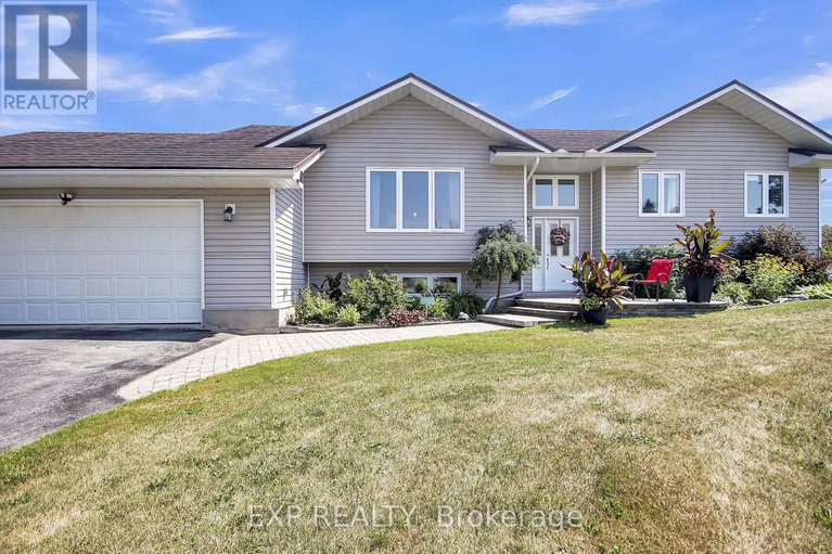 28755349/372-stonehome-crescent/mississippi-mills-ramsay-twp/mississippi-mills/ontario/K0A1A0_3