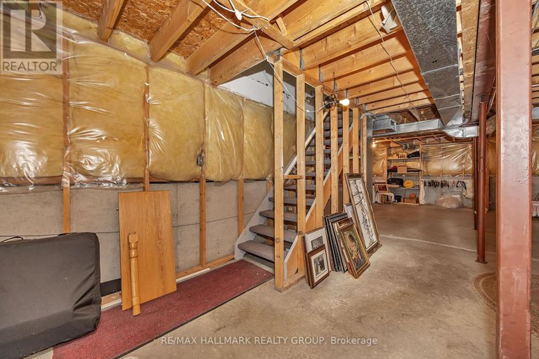 28845636/1725-autumn-ridge-drive/chapel-hill/ottawa/ontario/K1C6Z1_40