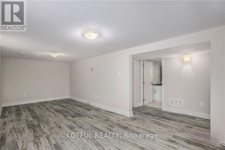 29103092/2655-don-street/britannia/ottawa/ontario/K2B6Y2_16