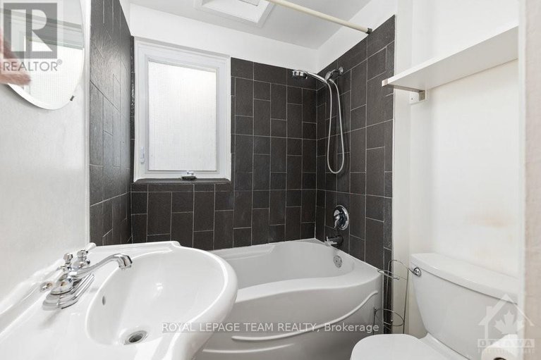 27571550/495-st-patrick-street/lowertown/ottawa/ontario/K1N5G9_19