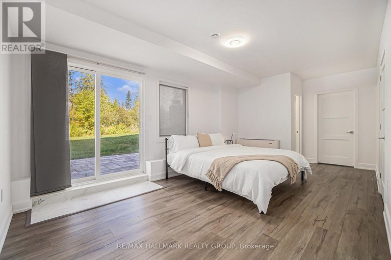 28881418/156-country-meadow-drive/huntley-ward-north-west/ottawa/ontario/K0A1L0_43