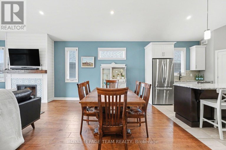 29469696/855-reaume-street/mississippi-mills-ramsay-twp/mississippi-mills/ontario/K0A1A0_17