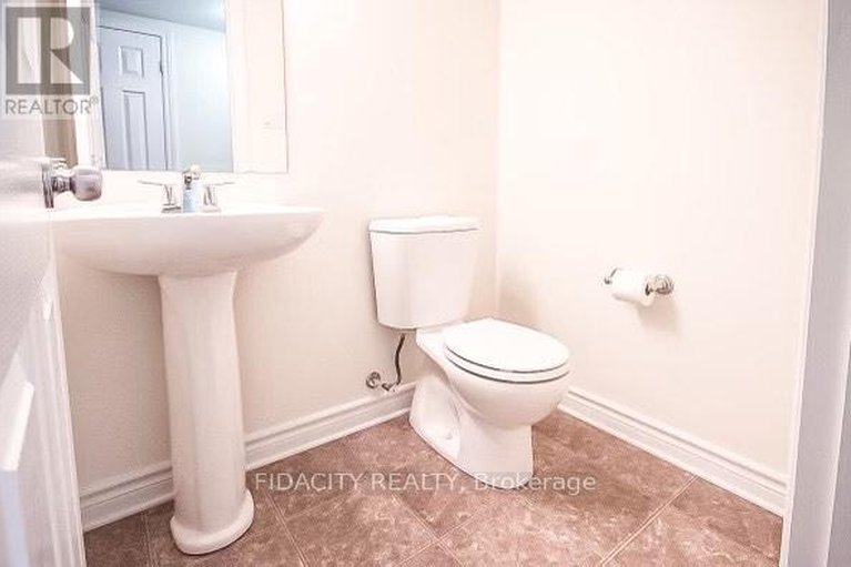 28882322/2-525-stonefield-private/barrhaven-east/ottawa/ontario/K2G4R4_7
