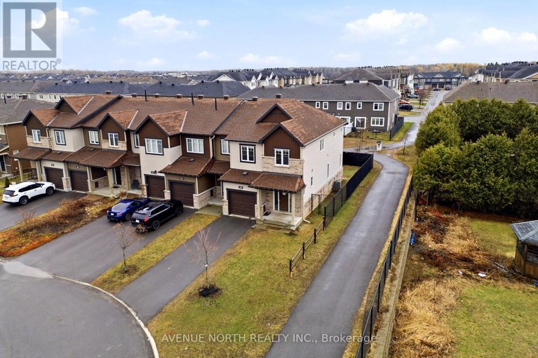 29619271/94-gardenpost-terrace/avalon-west/ottawa/ontario/K4A5H2_3