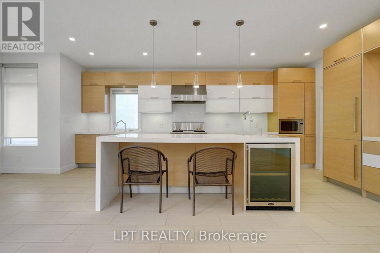 28676196/298-crestview-road/alta-vistafaircrest-heights/ottawa/ontario/K1H5G6_24