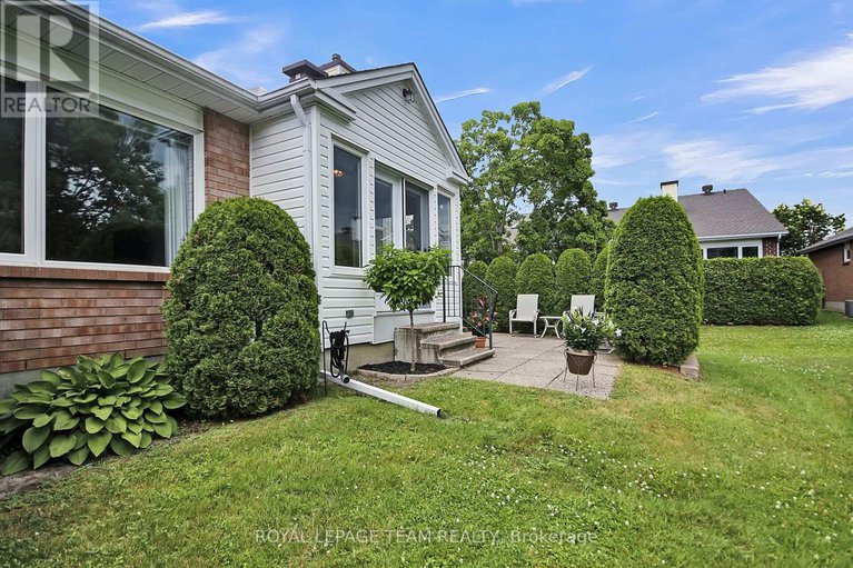 28525664/20-grand-cedar-court/stittsville-central/ottawa/ontario/K2S1C8_34