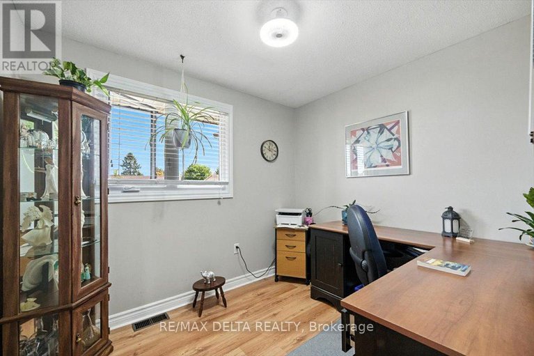 28749415/444-gilles-street/town-of-rockland/clarence-rockland/ontario/K4K1H4_21