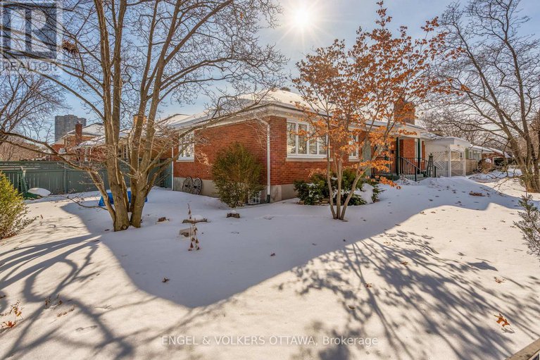 29392390/702-dovercourt-avenue/laurentianview/ottawa/ontario/K2A0W7_28
