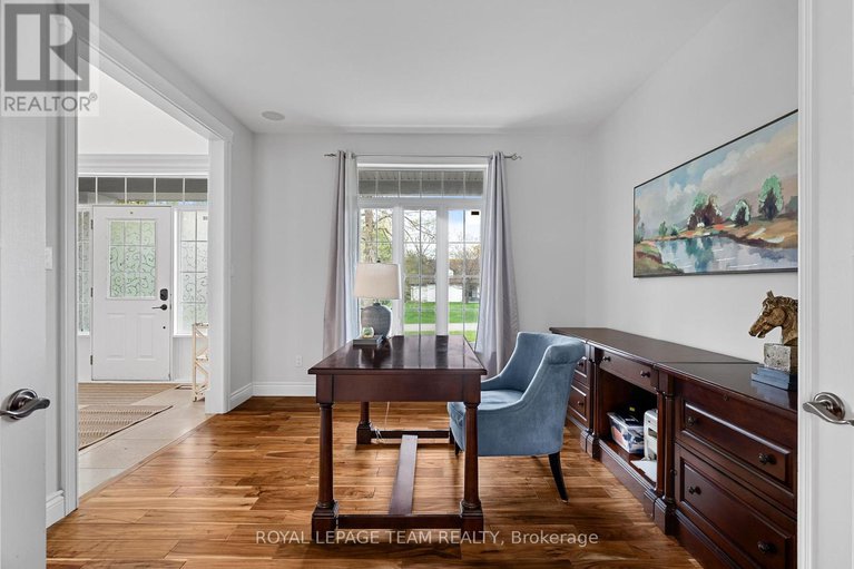 28316771/2377-pine-avenue/manotick-east-to-manotick-station/ottawa/ontario/K4M1B4_10