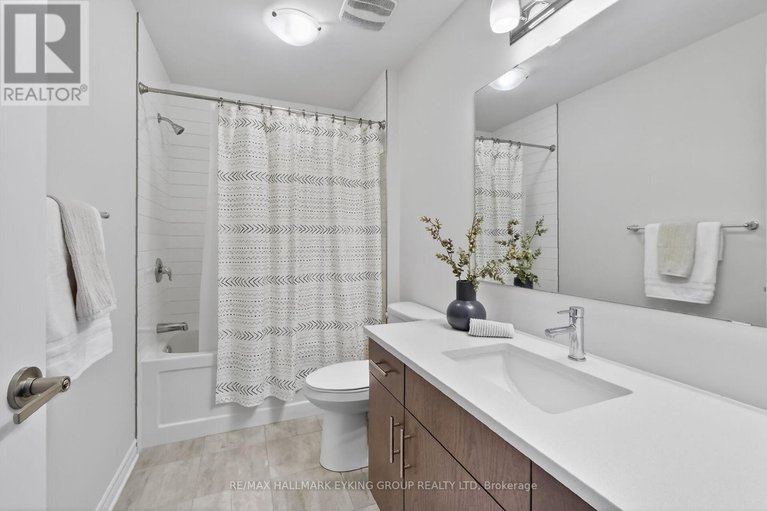 29359573/56-viceroy-mews/blossom-parkkemp-parkfindlay-creek/ottawa/ontario/K1X0J5_41