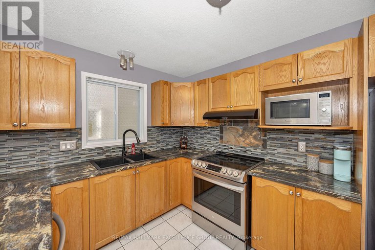 29430076/3317-elie-street/town-of-rockland/clarence-rockland/ontario/K4K1S1_13