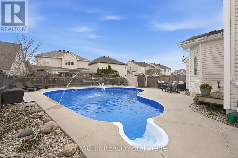 29688252/78-black-bear-way/stittsville-south/ottawa/ontario/K2S2G7_37