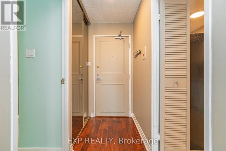 28569382/809-1785-frobisher-lane/riverview-park/ottawa/ontario/K1G3T7_16