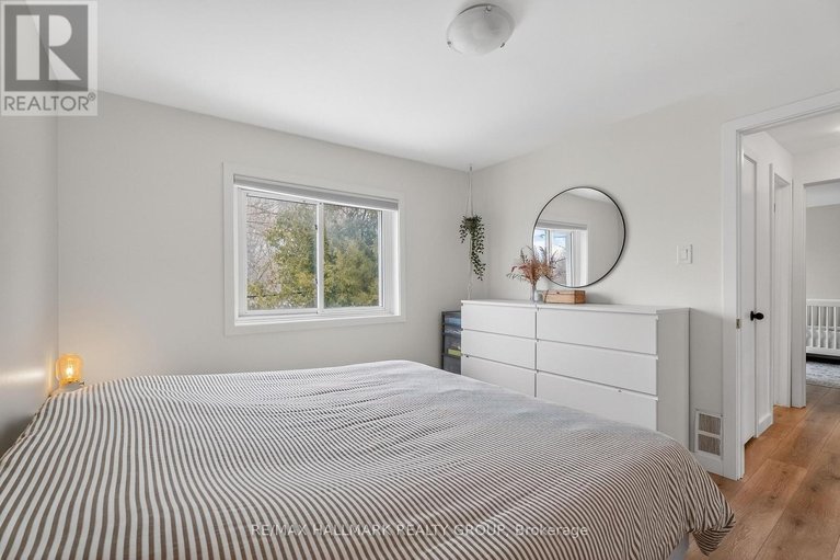 29455342/27-king-street/richmond/ottawa/ontario/K0A2Z0_23