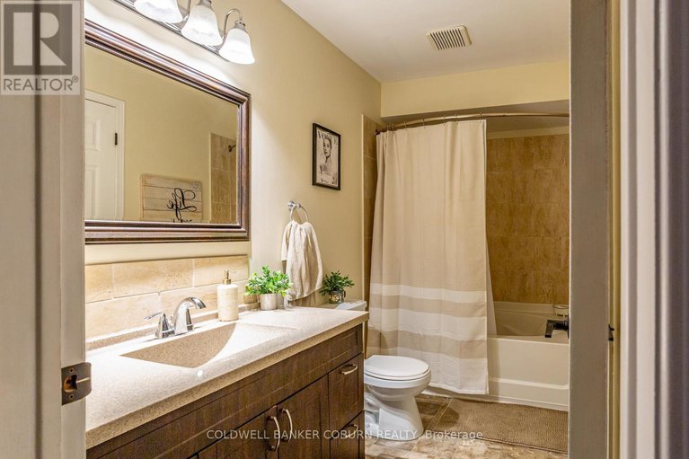 29374561/28-landrigan-street/arnprior/arnprior/ontario/K7S2S6_13