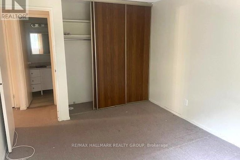 28713988/315-1100-ambleside-drive/woodroffe/ottawa/ontario/K2B8G6_7