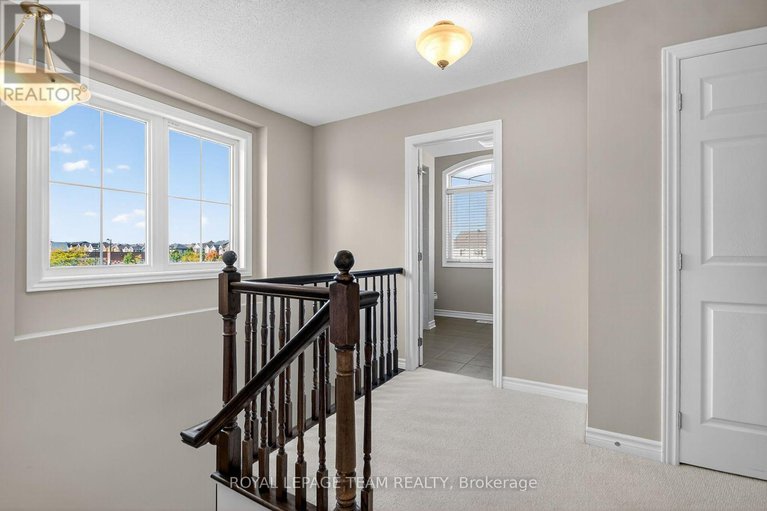 29099076/939-whimbrel-way/half-moon-bay/ottawa/ontario/K2J6C5_24