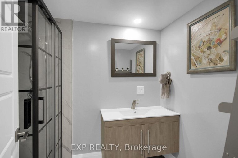 28339228/1447-maxime-street/pineview/ottawa/ontario/K1B4E7_21