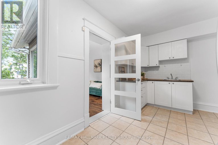 28804582/494-parkdale-avenue/ottawa-west/ottawa/ontario/K1Y1H6_11