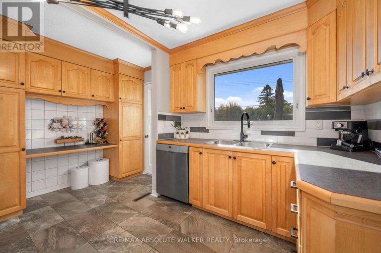 29001391/5298-hillcrest-drive/manotick-long-island-nicholls-island/ottawa/ontario/K4M1E6_11