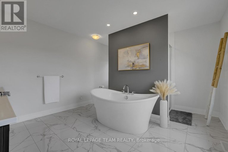 29589200/949-atrium-ridge/riverside-southgloucester-glen/ottawa/ontario/K4M0P3_31