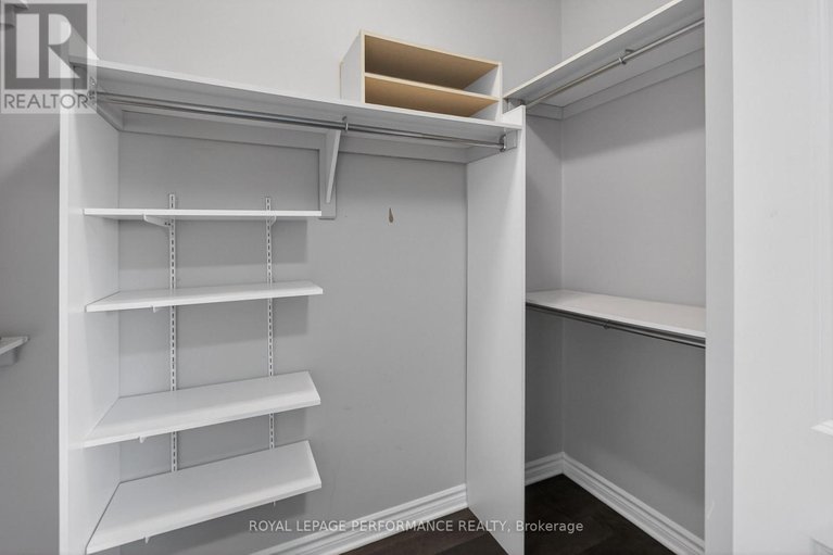 29446146/116-120-prestige-circle/chatelaine-village/ottawa/ontario/K4A1B4_10