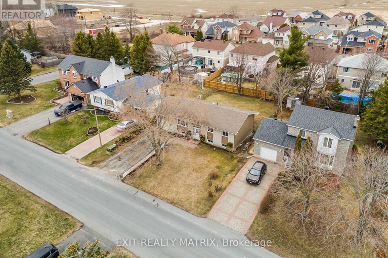 28175834/58-castlebeau-street/embrun/russell/ontario/K0A1W0_32