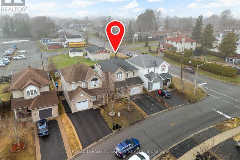 29623866/2195-patricia-street/town-of-rockland/clarence-rockland/ontario/K4K1V8_42
