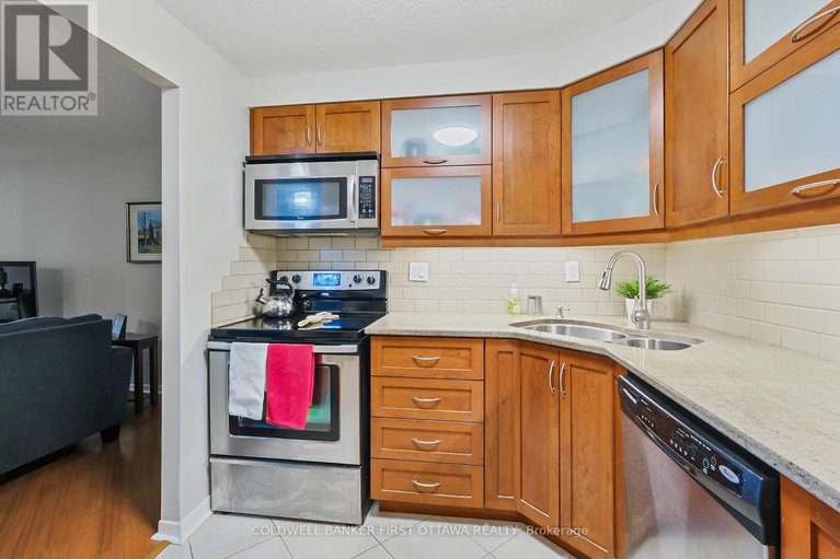 28537358/412-80-sandcastle-drive/leslie-park/ottawa/ontario/K2H9E7_14