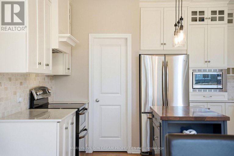 29671418/146-tapadero-avenue/emerald-meadowstrailwest/ottawa/ontario/K2V0A7_15