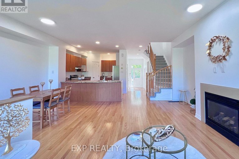 28928312/457-foxhall-way/bridlewood/ottawa/ontario/K2M0G2_10