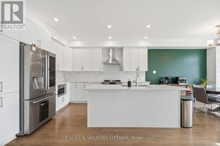 29556815/779-ovation-grove/leitrim/ottawa/ontario/K1T0X6_17