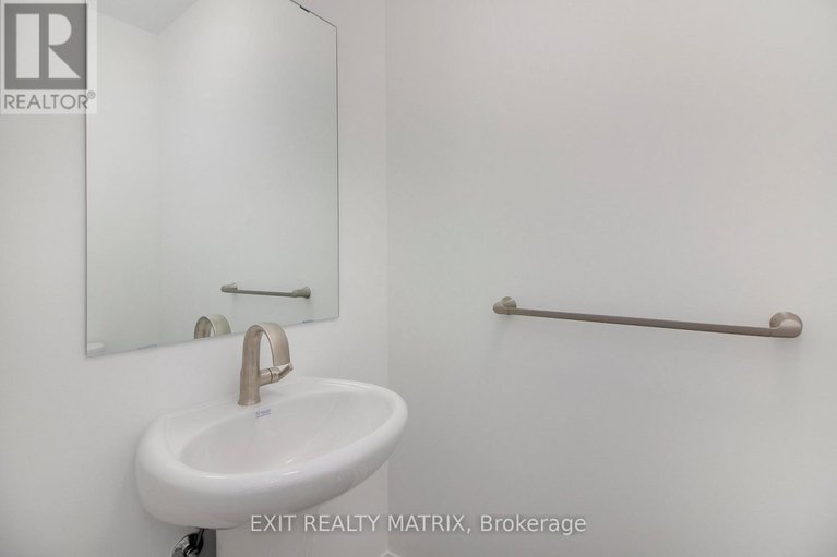 28888052/954-cologne-street/embrun/russell/ontario/K0A1W0_9