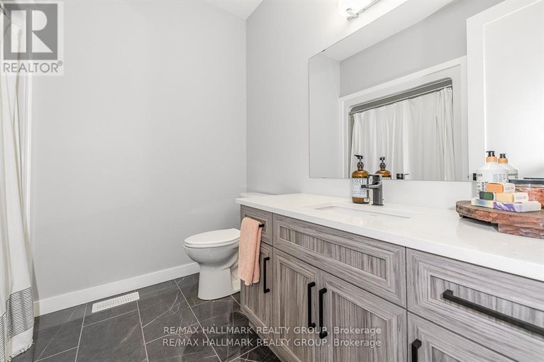 28309786/45-richer-street-e/north-stormont-finch-twp/north-stormont/ontario/K0A1R0_5